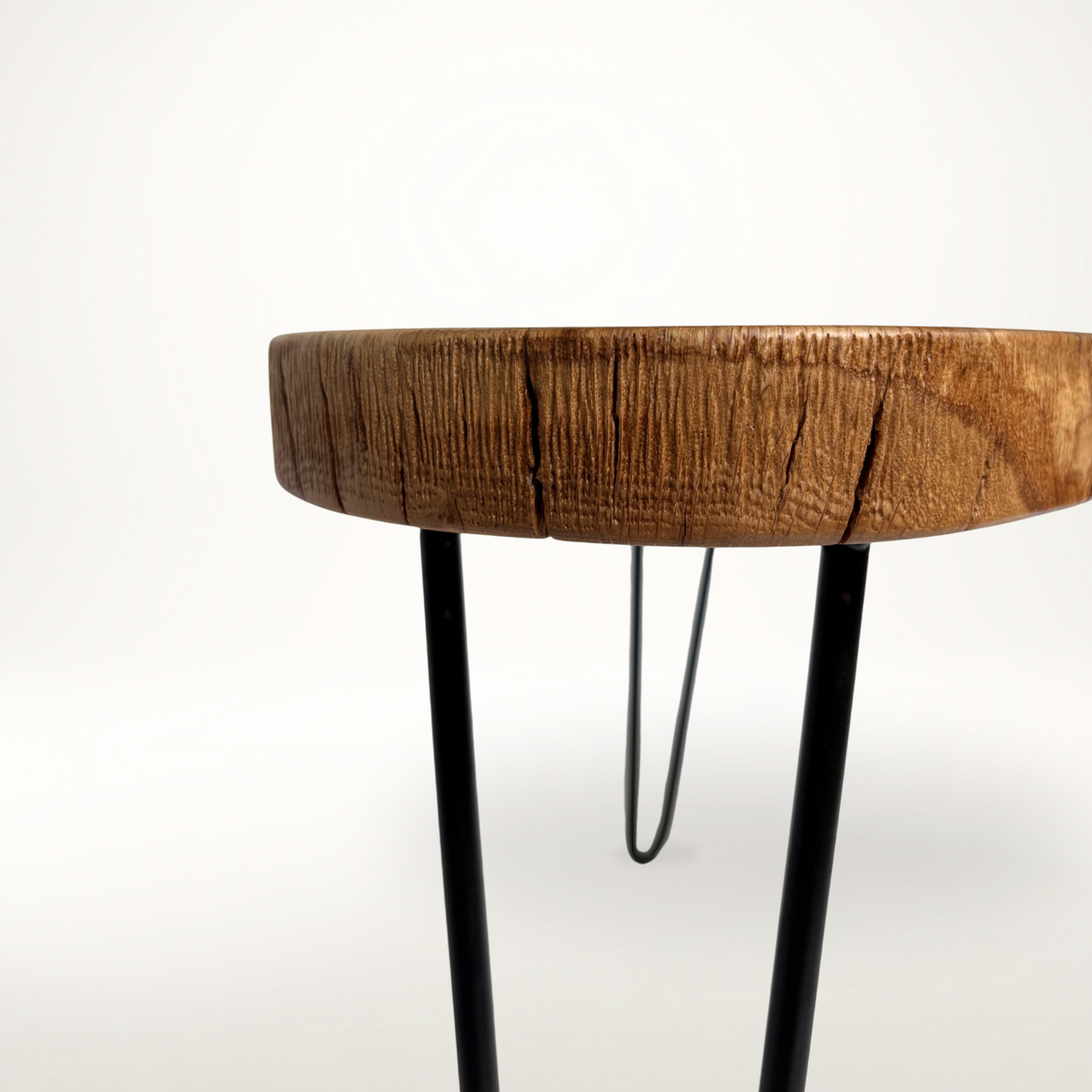 AX330 tölgyfa dohányzóasztal, 68 cm
